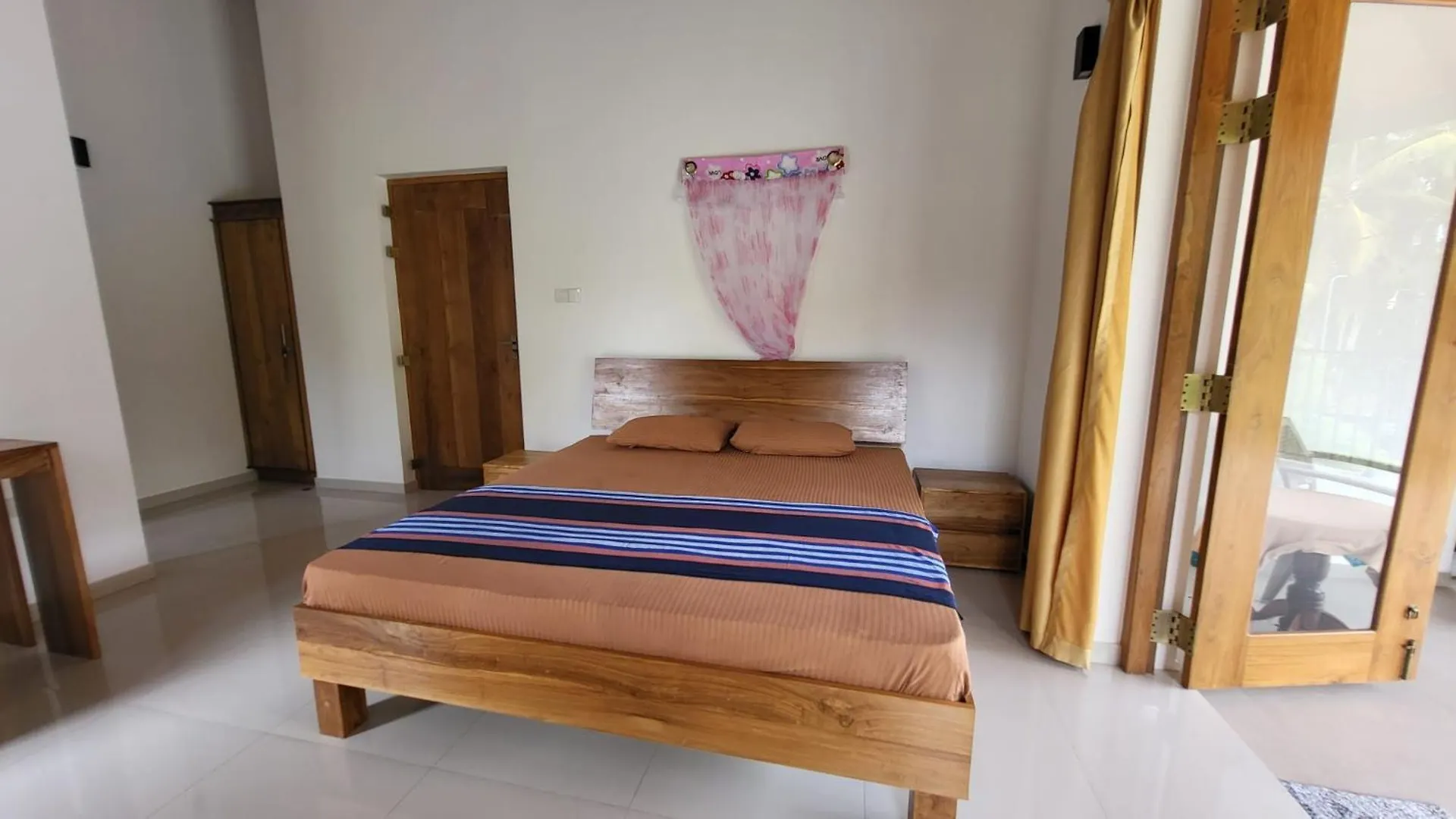 Parrot Paradise Negombo Homestay