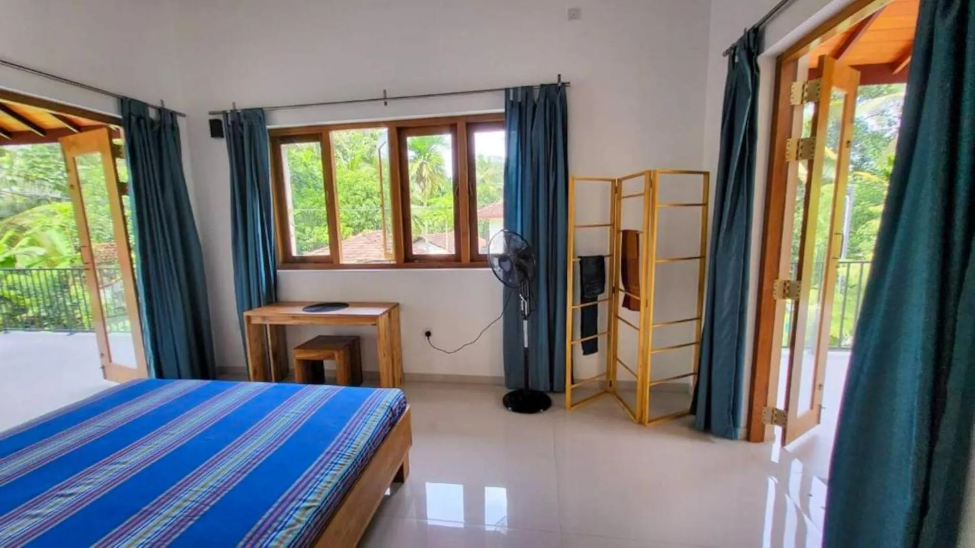 Homestay Parrot Paradise Negombo