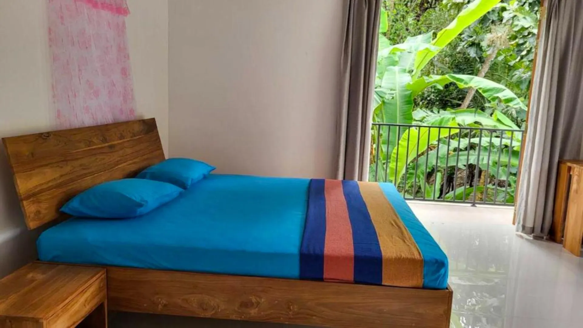 Parrot Paradise Negombo 0*,