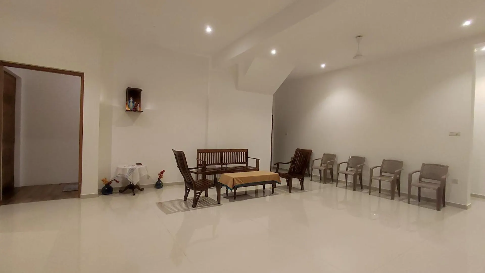 Homestay Parrot Paradise Negombo